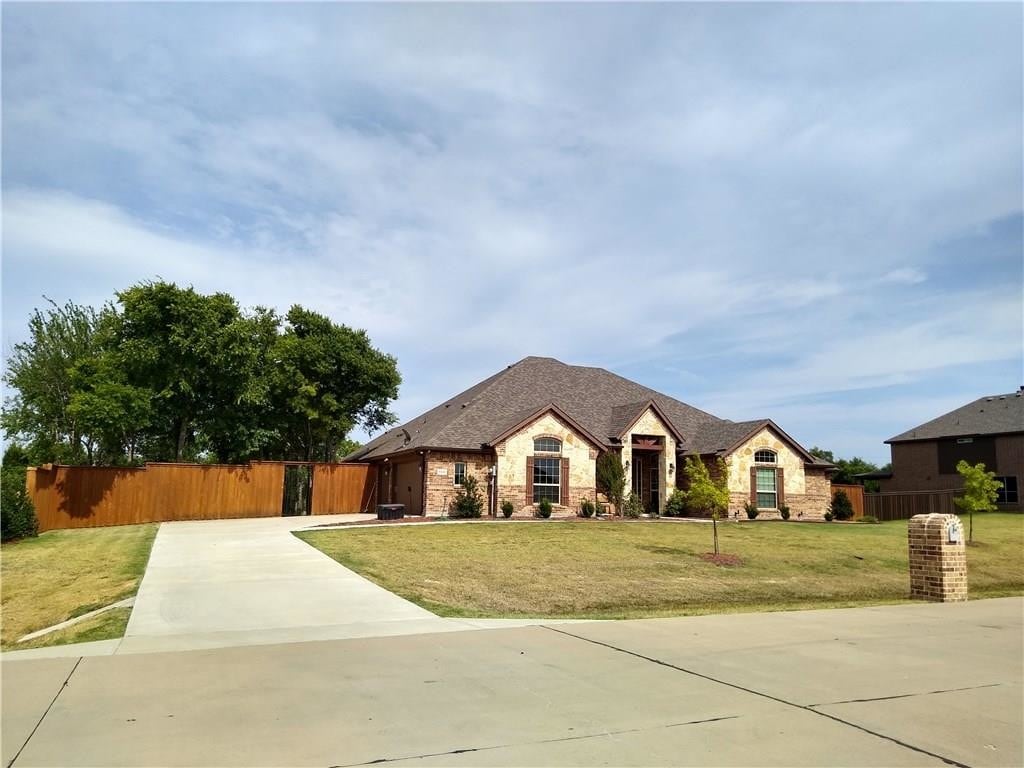 1320 Billingsley Drive, Waxahachie, TX 75167 House Rental in