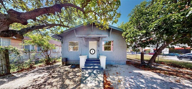 Building Photo - 236 NE 57th St