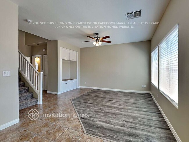 Foto del edificio - 1159 Maple Pines Ave