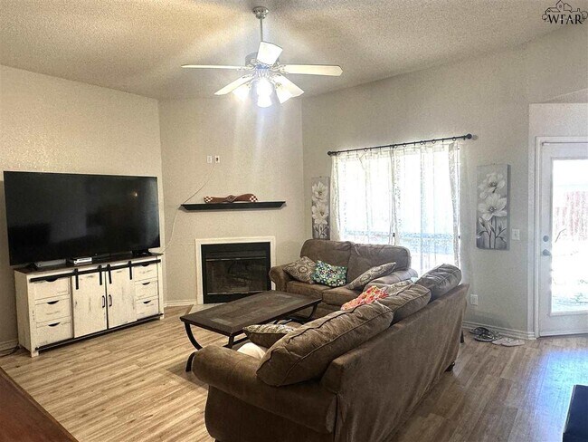 Foto del edificio - 4412 Post Oak Dr
