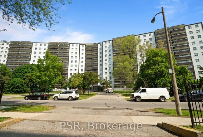 Building Photo - 100 Rowena Dr