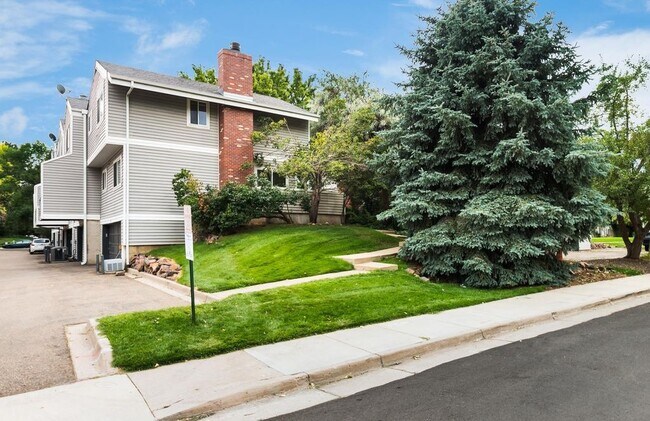 Building Photo - Beautiful 2 bed, 2 bathroom home in Aurora!
