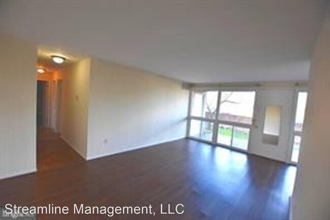Foto del edificio - 2 br, 1 bath House - 22 Manor Circle #G3