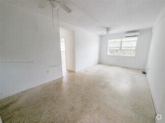 Building Photo - 2000 NW 29th St
