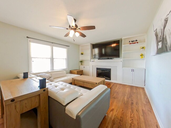 Foto del edificio - Furnished 4 Bedroom Rental in National Hills. Available now!