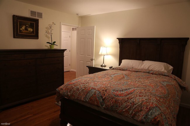 Building Photo - 21930 Whitmore St