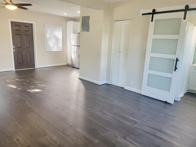 Foto del edificio - 3204 SE 6th St