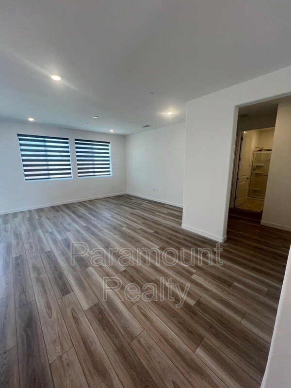 Foto del edificio - 1740 Lacey Ave