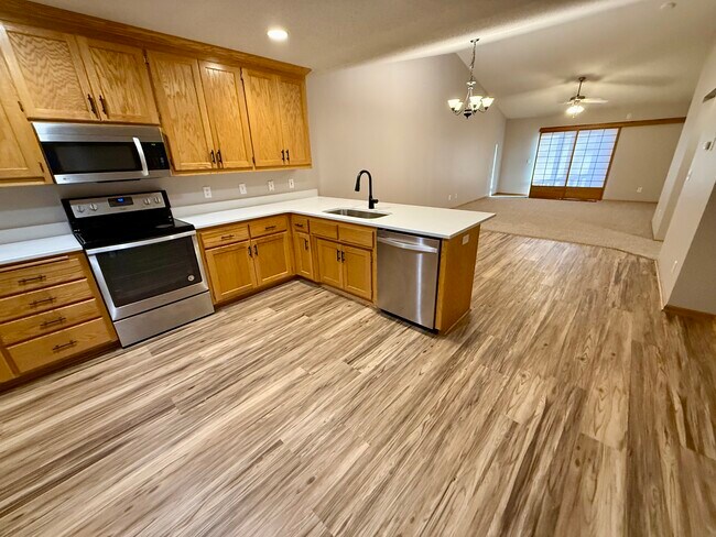 Foto del edificio - 176 Pheasant Ridge Dr