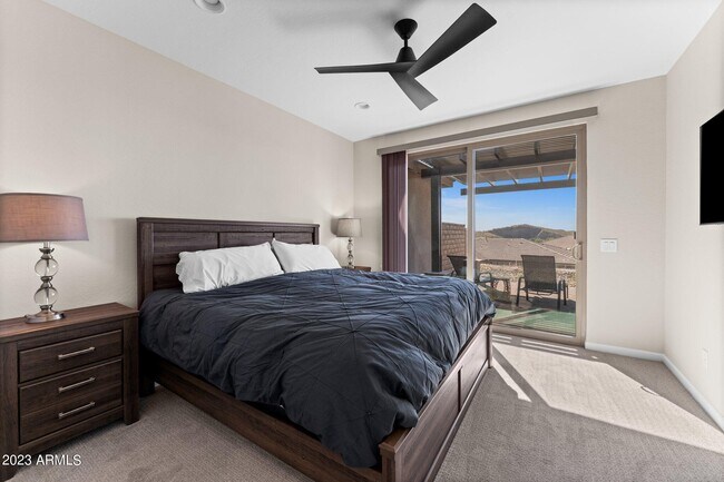 Foto del edificio - 4074 PRAIRIE SCHOONER Rd