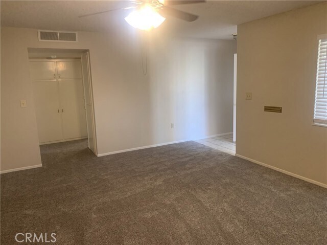 Foto del edificio - 28459 E Worcester Rd