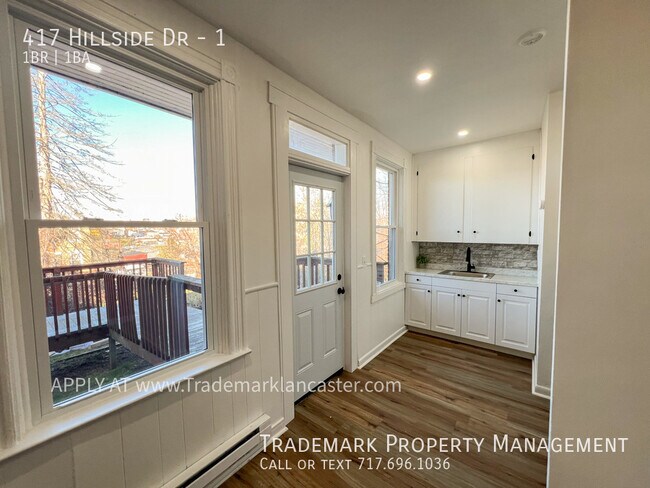 Building Photo - Beautifully Updated 1 Bedroom
