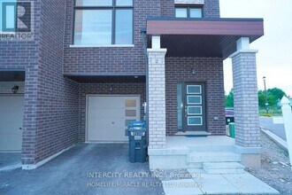 Building Photo - 2 Queenpost Dr