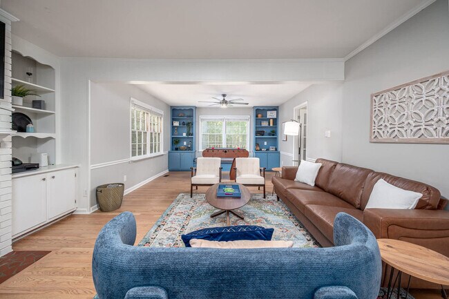 Building Photo - 5011 Autumn Dr
