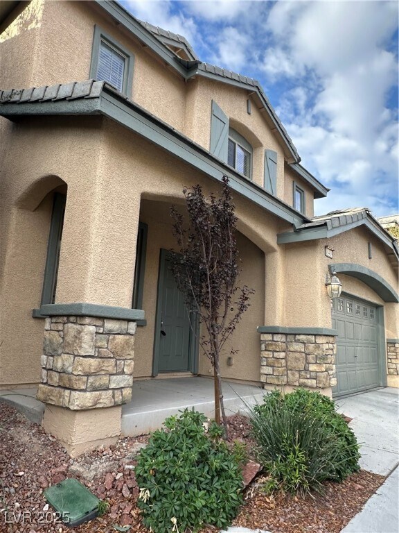 Foto del edificio - 10419 Lilac Square Ave