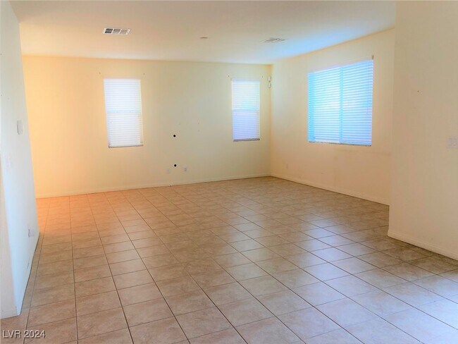 Building Photo - 9892 Sunriver Meadows Ave