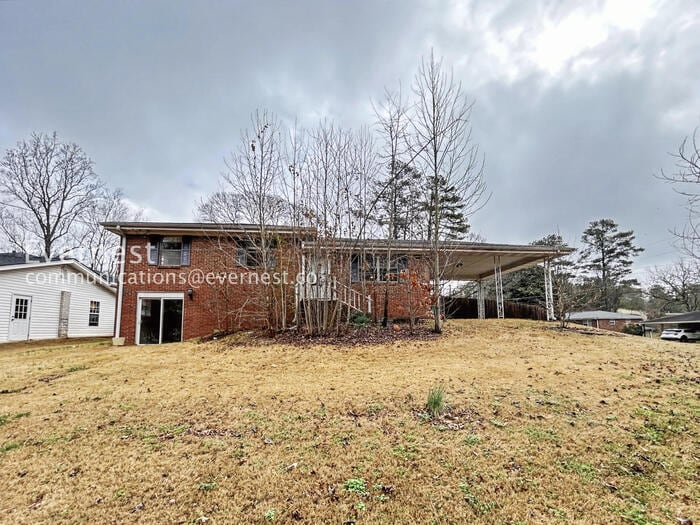 3 Bed, 2 Bath Home with Carport / Pet-Friendly / Available Now - 3 Bed, 2 Bath Home with Carport / Pet-Friendly / Coming Soon!