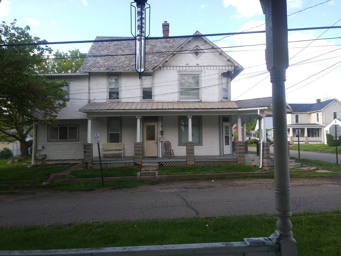 201 N Liberty St, Baltimore, OH 43105 Townhome Rentals in Baltimore