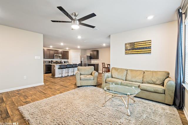 Foto del edificio - 8164 Irwin Loop