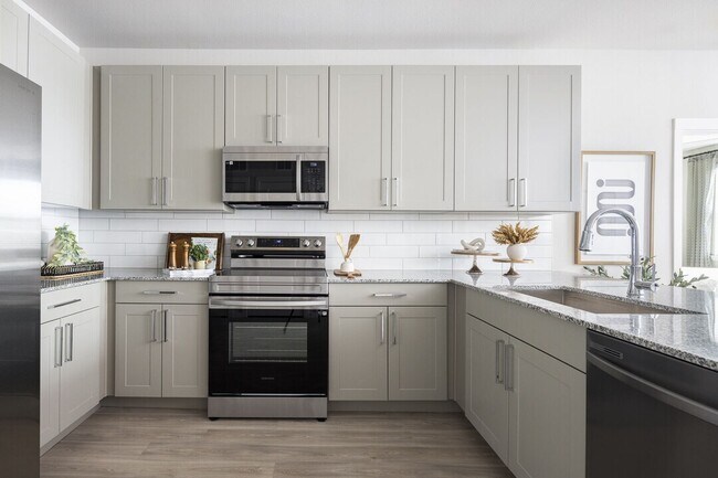 Building Photo - Move In & Save: 8 Weeks Free Rent + Gift C...