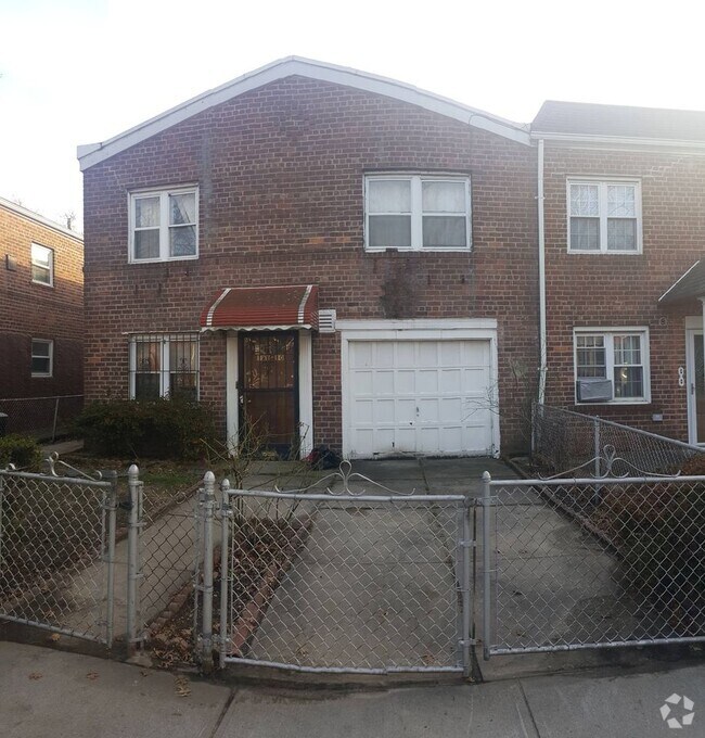 Dog Friendly Apartments under 5,000 in Bayside NY 1 Rentals