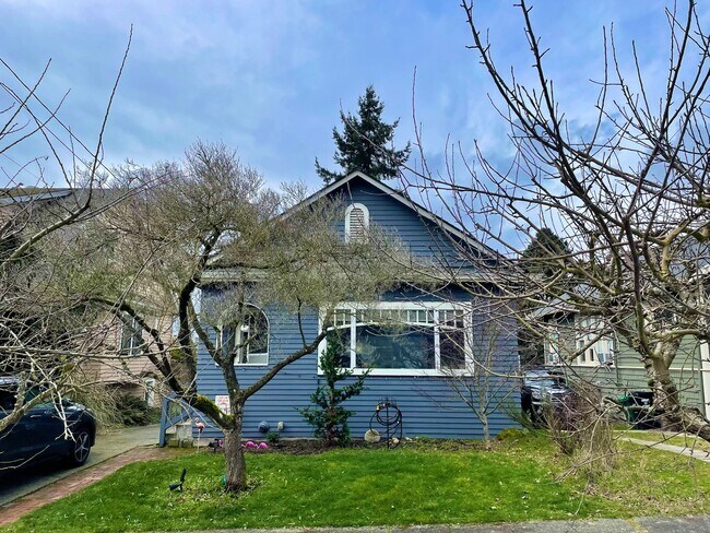 Building Photo - Lovely Bryant Craftsman