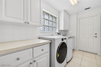 Building Photo - 7114 Marconi Ct