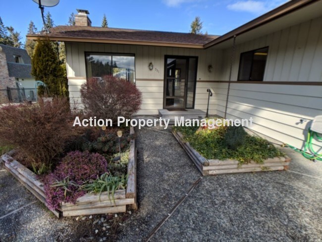 Building Photo - 751 Medsker Rd
