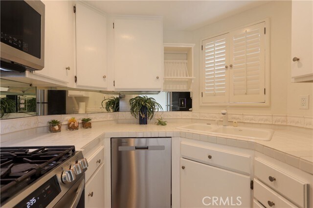 Foto del edificio - 12484 Montecito Rd