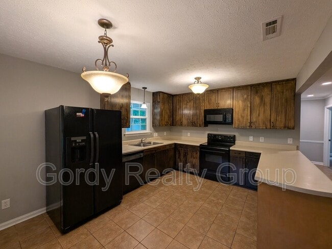 Foto del edificio - 6347 Blue Springs Rd