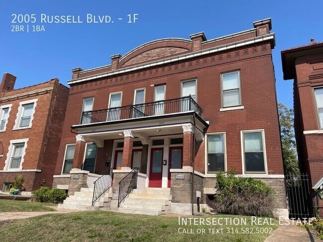 Foto del edificio - 2005 Russell Blvd