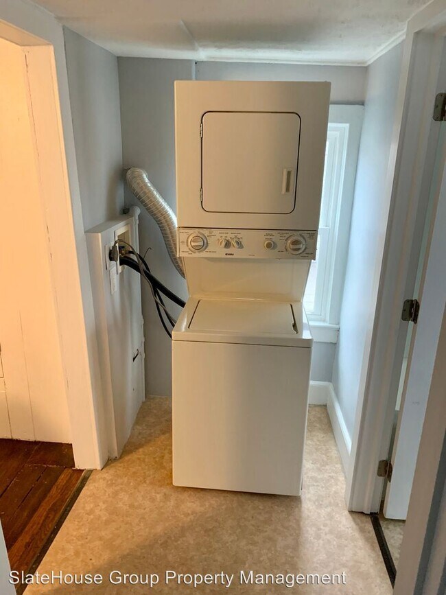 Foto del edificio - 3 br, 1.5 bath House - 245 4th St