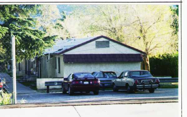 Primary Photo - 1420-1424 E Williams St
