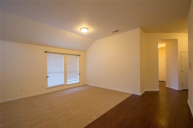 Building Photo - 736 Silverbrook Dr