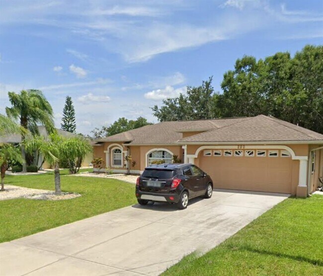 Building Photo - 390 Corrientes Cir