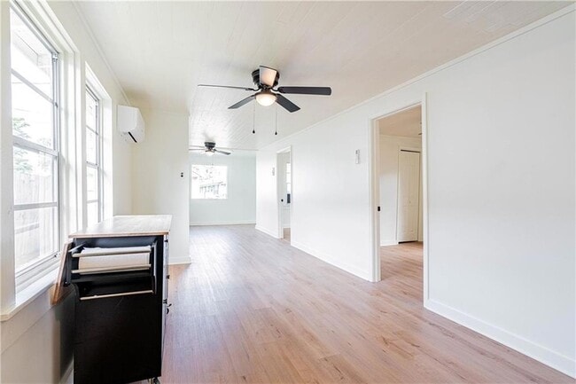 Foto del edificio - 805 Ave A