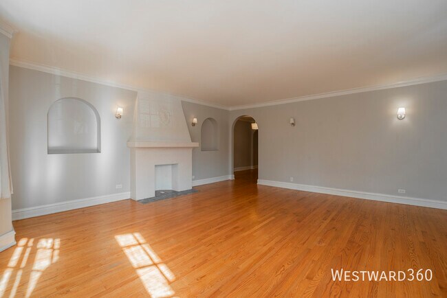 Foto del edificio - 7447 N Hoyne-2