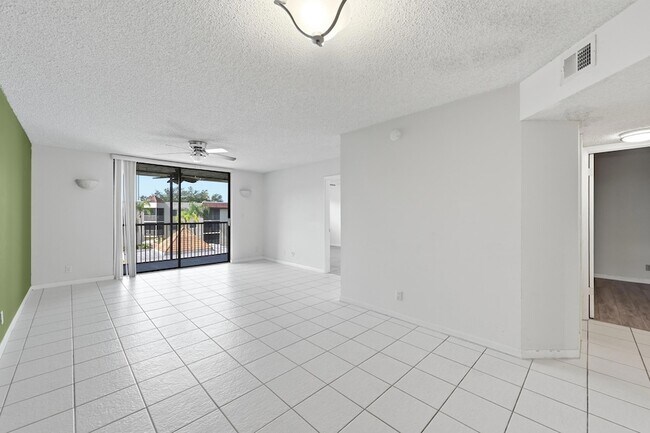 Foto del edificio - 10501 W Broward Blvd