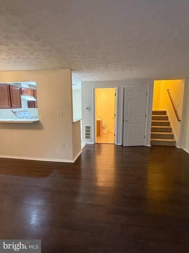 Building Photo - 13331 Whitechurch Cir