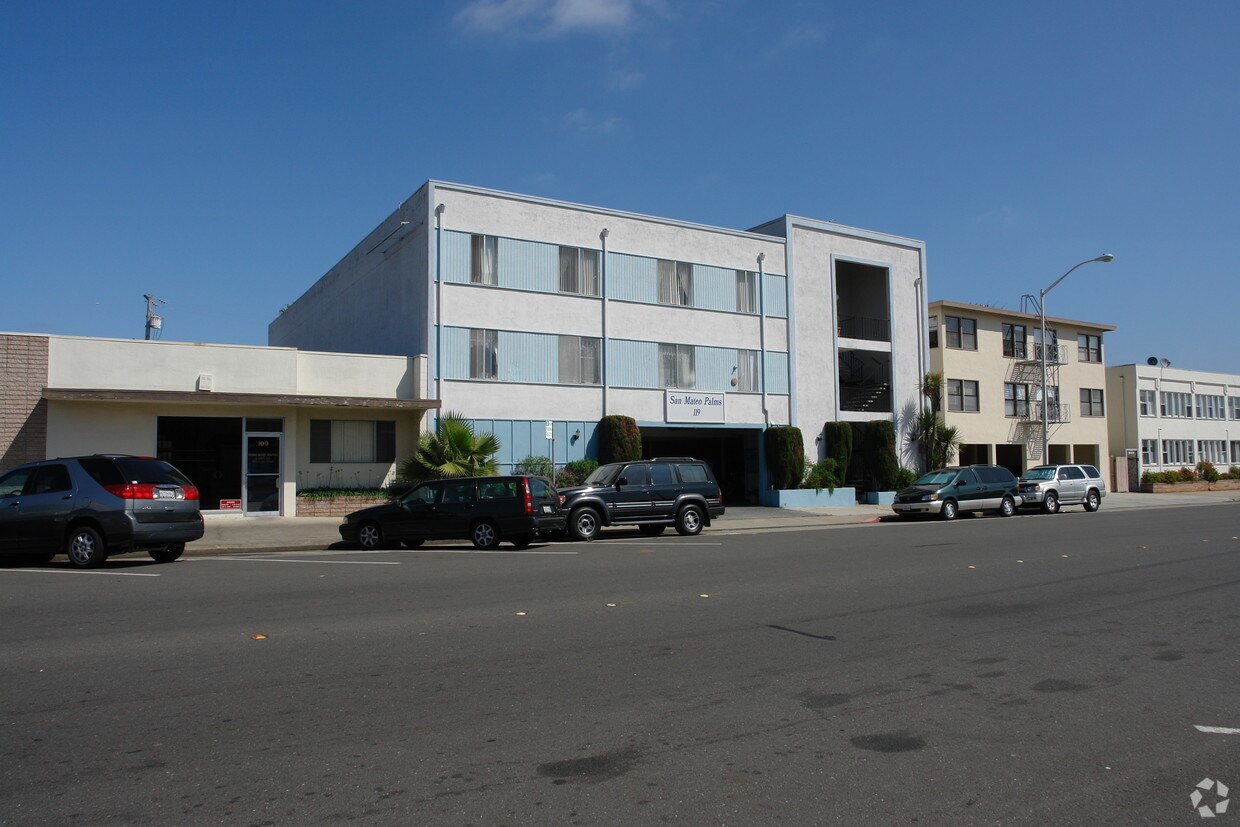 Building Photo - San Mateo Palms