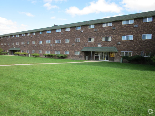 Fairhaven Village Apartments