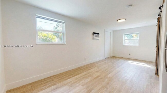 Building Photo - 128 NW 53rd St