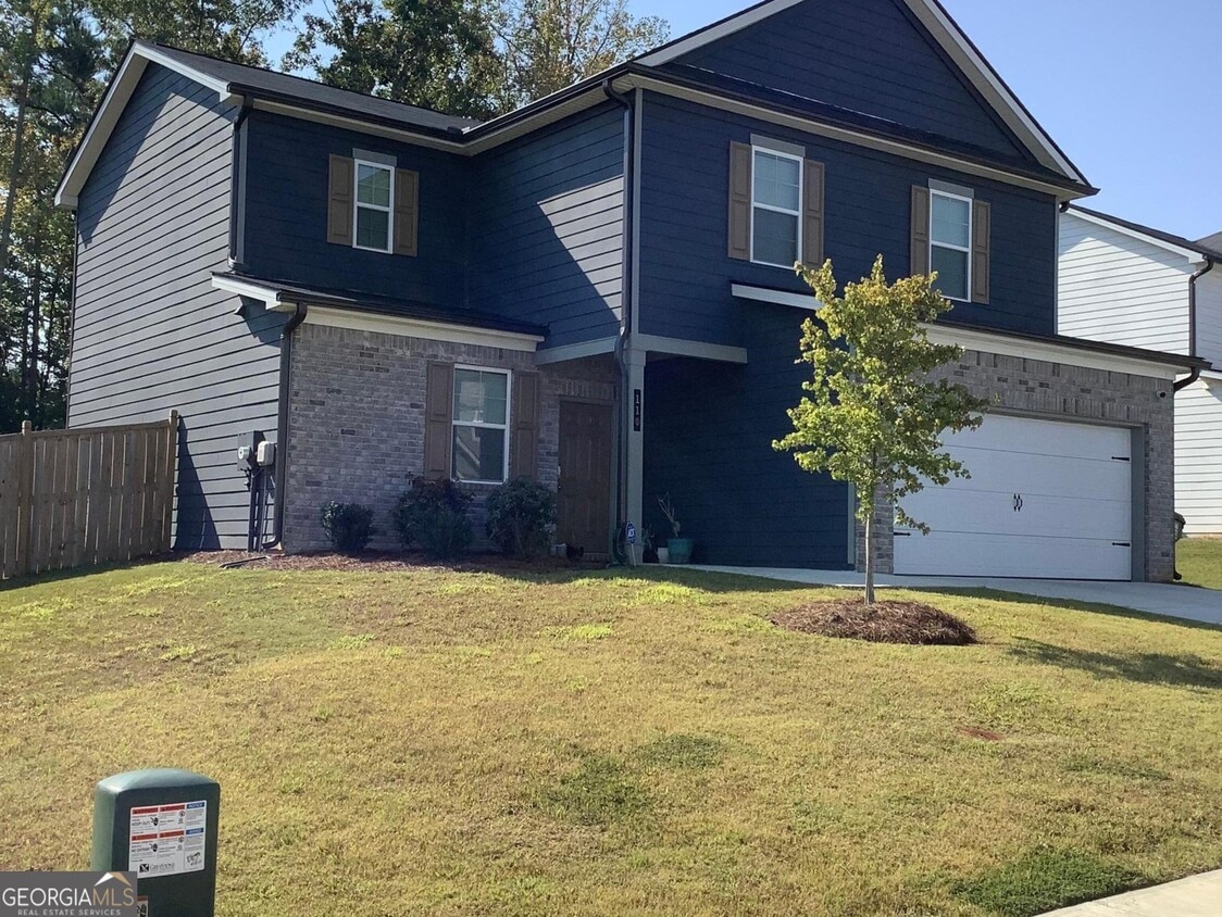 Primary Photo - 110 Summit Pointe Ln