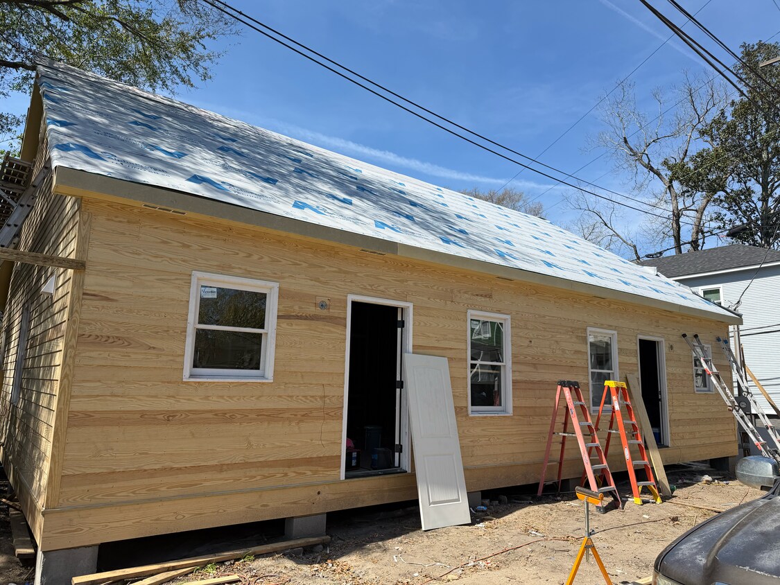 Building Photo - 2203 Harden St