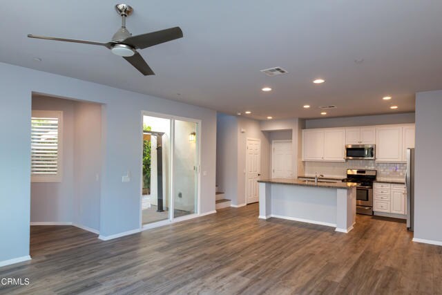 Building Photo - 1768 Impatiens Pl