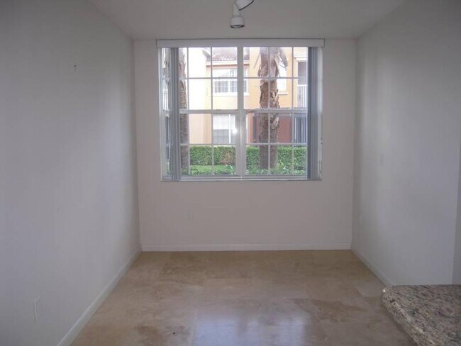 Foto del edificio - 3239 Clint Moore Rd