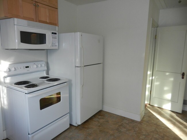 Building Photo - 2475 S Gilpin St