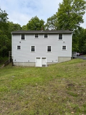Building Photo - 607-609 Flat Hill Rd