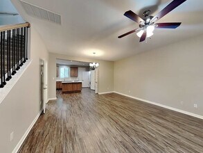 Building Photo - 179 Holly St