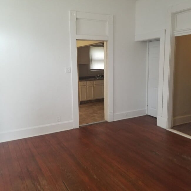 Building Photo - 3BR Garfield Park House